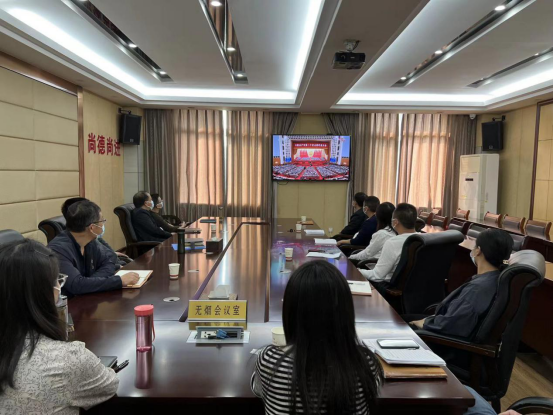 仙桃市总工会集中观看中国共产党第二十次全国代表大会